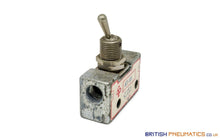 Load image into Gallery viewer, Mindman ACT-101 (EPA-101) Retained Toggle Mechanical Valve - British Pneumatics